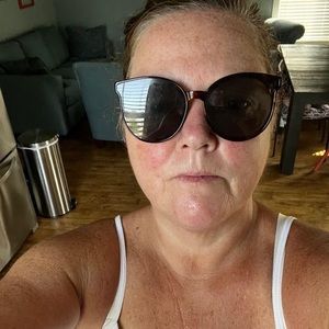 Meet your Posher, Theresa